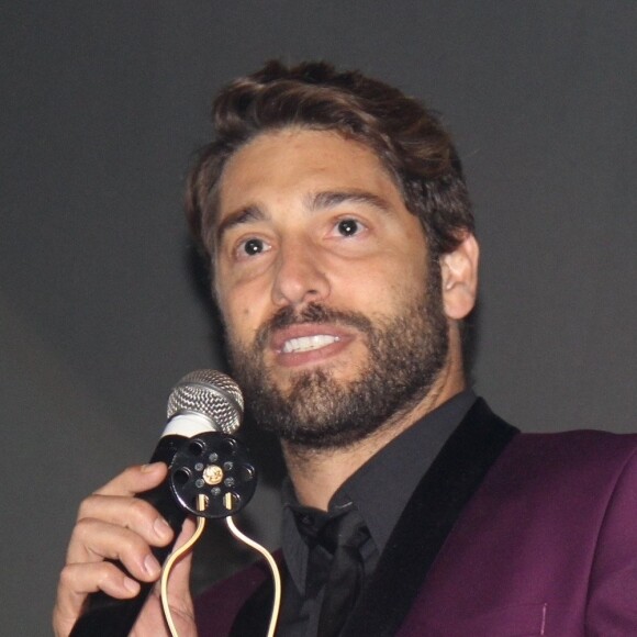 Victor Pecoraro, na foto durante premiação de cinema, não se considera parecido com Fernão, seu personagem da novela 'Belaventura': 'Lado oposto que acho que todo mundo tem dentro'