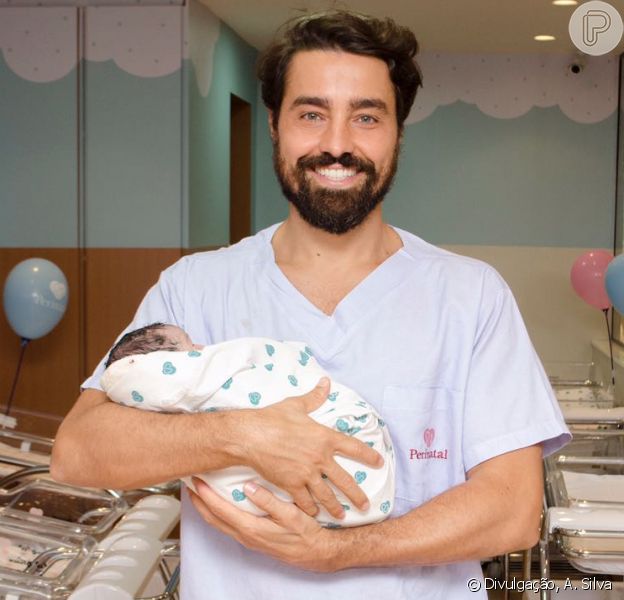 Ricardo Pereira é pai de novo! Nasce Julieta, 3ª filha do ator com Francisca Pereira, nesta sexta-feira, dia 01 de setembro de 2017