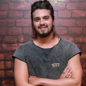 Luan Santana caiu de uma grua no show no Piauí