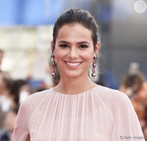 Bruna Marquezine não se conteve e deu gritinhos ao ver de perto os astros George Clooney e Matt Damon no Festival Internacional de Veneza neste sábado, 2 de setembro de 2017