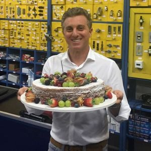 Luciano Huck vai completar 46 anos na segunda-feira, mas ganhou um presente adiantado de sua família neste sábado, 2 de setembro de 2017