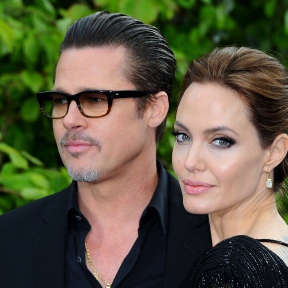 'Houve muitas lágrimas', disse a fonte sobre o encontro de Brad Pitt e Angelina Jolie