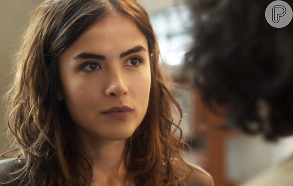 Rimena (Maria Casadevall) toma uma decisão após conversa com Gustavo (Gabriel Leone), na supersérie 'Os Dias Eram Assim'