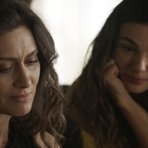 Joyce (Maria Fernanda Cândido) enganará Ritinha (Isis Valverde) e fugirá com Ruyzinho (Lorenzo Souza)