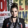 Gabriela Medvedovski apostou no look com inspiração rocker para a coletiva de imprensa de 'Malhação - Viva a Diferença'