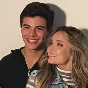 Thomaz Costa alegou amizade com Larissa Manoela após rompimento de namoro