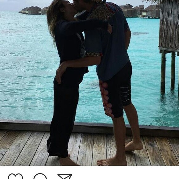 Tatá Werneck respondeu seguidoras que entenderam que ela pagou a viagem para o namorado, Rafael Vitti, no Instagram