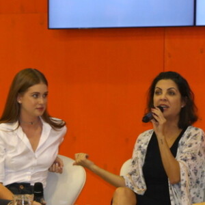 Marina Ruy Barbosa esteve no debate ao lado de Thalita Rebouças e Olivia Torres
