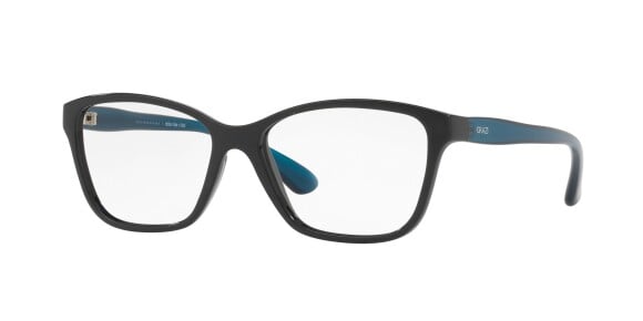 A nova coleção da Grazi Eyewear conta com 10 modelos de óculos diferentes