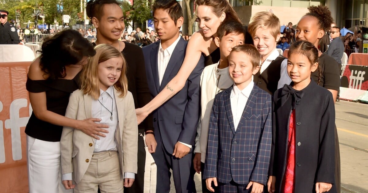 Angelina Jolie explica como prepara mala para seis filhos: 'Mais velhos  ajudam' - Purepeople