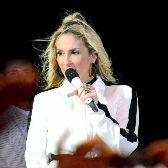 Claudia Leitte mantém residência fixa em Los Angeles desde 2015