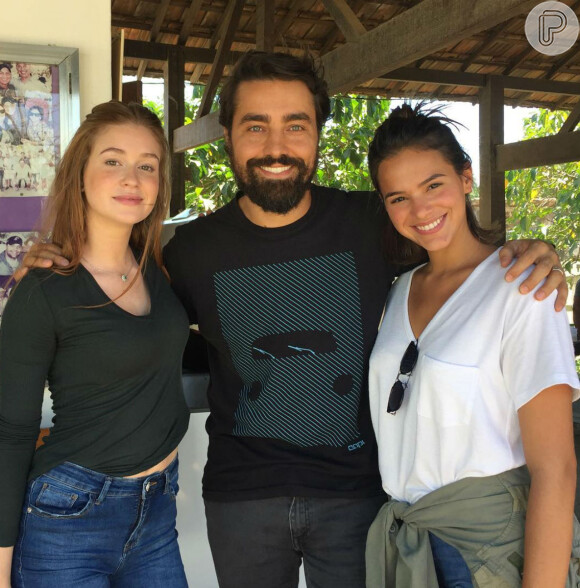 Ricardo Pereira encontrou Marina Ruy Barbosa e Bruna Marquezine em preparação para novela nesta quarta-feira, 13 de setembro de 2017