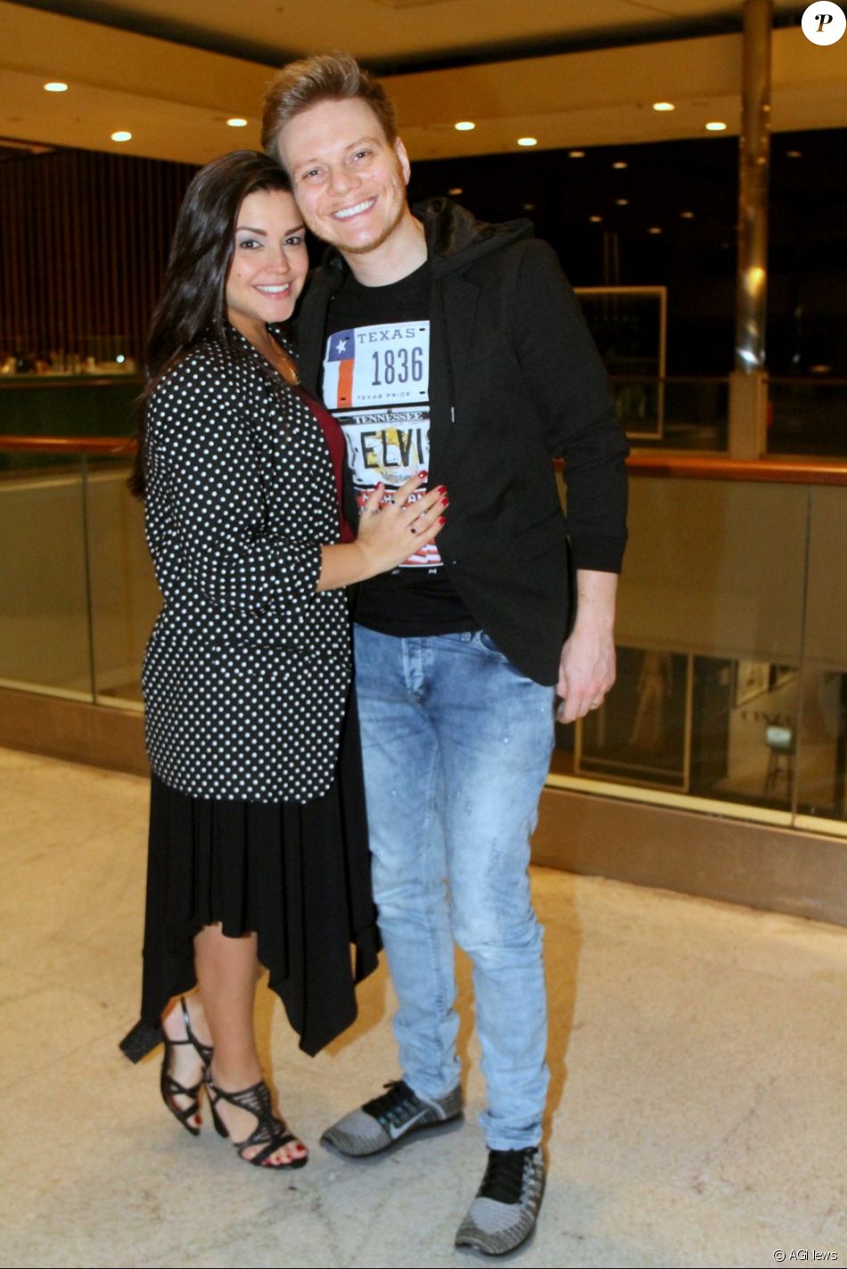 Casado com Thais Fersoza, Michel Teló