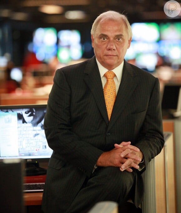 Marcelo Rezende começou a carreira de jornalista no 'Jornal dos Sports'. Depois passou pelo 'O Globo', TV Globo, RedeTV!, Band e Record TV