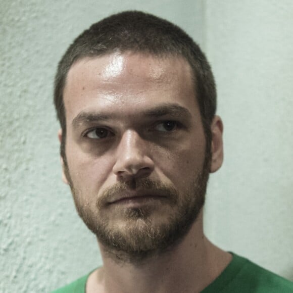 Rubinho (Emilio Dantas) morre em confronto com a polícia, no final da novela 'A Força do Querer'