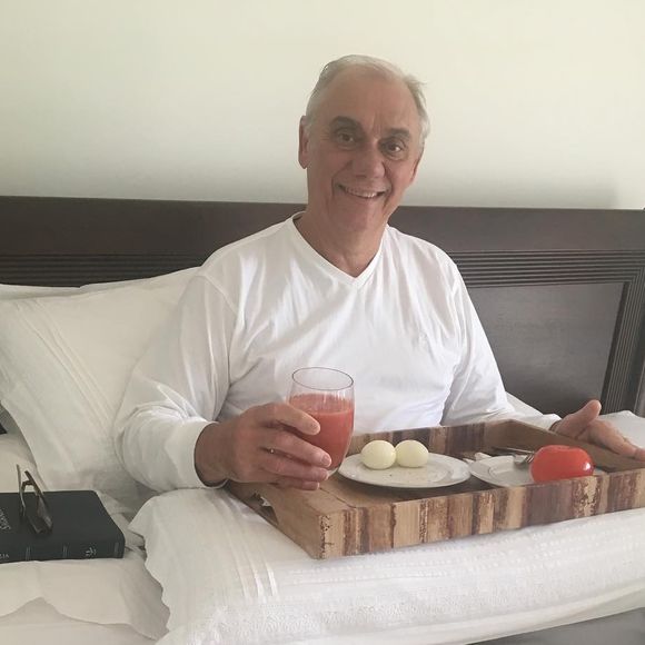 O quadro do jornalista Marcelo Rezende era considerado gravíssimo