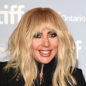 Lady Gaga tem fibromialgia, síndrome que, a princípio, não tem cura e nem pode ser diagnosticada por exames
