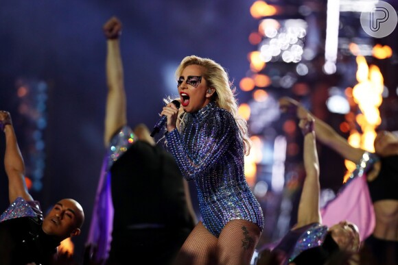 Lady Gaga iria cantar no Palco Mundo do Rock in Rio. Dias atrás, cancelou show no Canadá e anunciou pausa na carreira