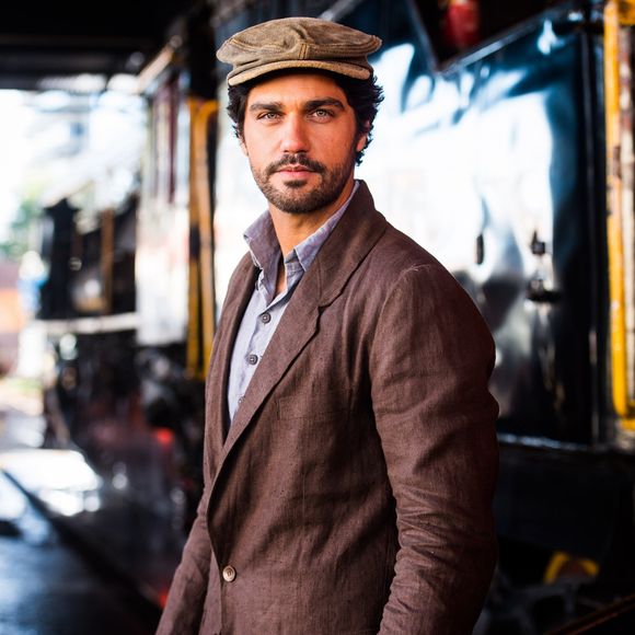Bruno Cabrerizo é Inácio na novela 'Tempo de Amar'