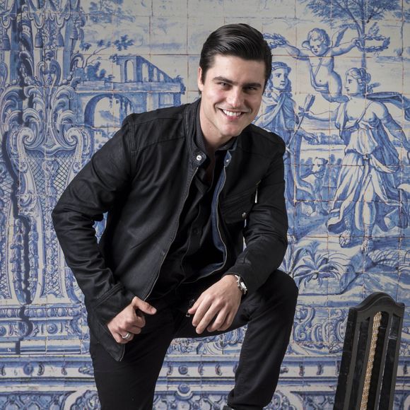 Guilherme Leicam é Artur na novela 'Tempo de Amar'