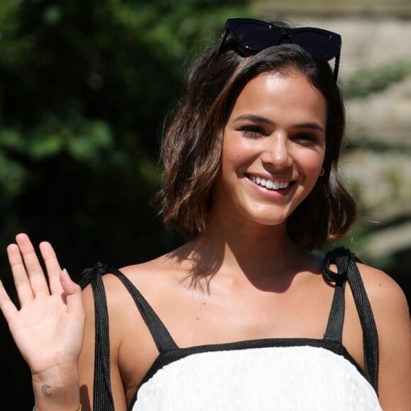 Após viagem à Grécia, Bruna Marquezine foi à Itália prestigiar o Festival de Veneza