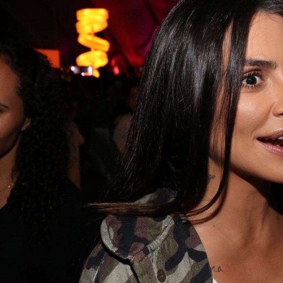 Cleo Pires garantiu que não se importa com as novas curvas: 'Está tudo ok, isso faz parte. Ninguém é uma coisa só. Tem épocas que está mais gordo, épocas mais magro'