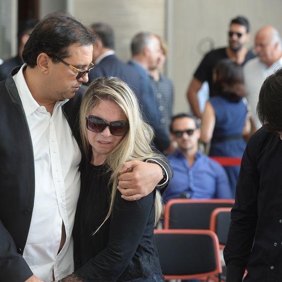 Geraldo Luis consola a namorada de Marcelo Rezende, Luciana Lacerda