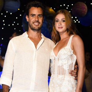 Marina Ruy Barbosa e o piloto Alexandre Negrão formalizaram a união no civil no último sábado (16)