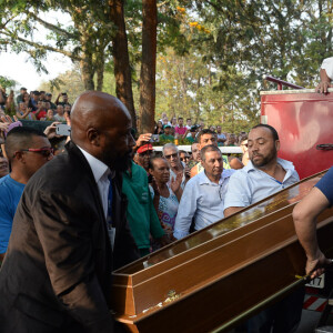 O enterro de Marcelo Rezende foi restrito a amigos e familiares