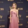 Vanessa Kirby de Marchesa coleção resort 2018 na 69ª edição do Emmy Awards, realizada em Los Angeles, na Califórnia, neste domingo, 17 de setembro de 2017