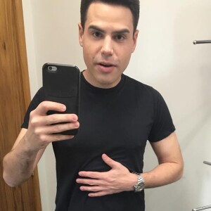 Após 'Cidade Alerta', Luiz Bacci agradeceu o público pelos recados enviadas à Record e disse que 'a vida precisa seguir'