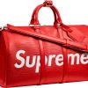 A coleção cápsula Supreme x Louis Vuitton conta com mala de mão