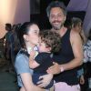 Alexandre Nero curtiu o terceiro dia do Rock in Rio, em 17 de setembro de 2017, ao lado da mulher, Karen Brusttolin, e do filho, Noa, de apenas 1 ano