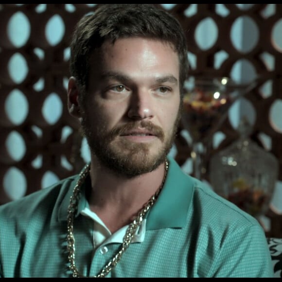 Rubinho (Emílio Dantas) é preso novamente e deixa Bibi (Juliana Paes) sem dinheiro, na novela 'A Força do Querer'