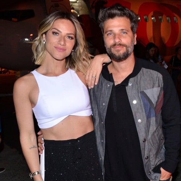 Giovanna Ewbank elogiou o marido, Bruno Gagliasso: 'Sempre faz muitas surpresas desde o início do nosso relacionamento até hoje'