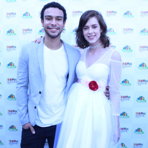 Sophia Abrahão conta que a hora de dormir é o momento de maior conflito da sua relação com Sergio Malheiros: 'Eu tento dormir mais cedo e ele dorme muito tarde'
