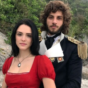 Anna (Isabelle Drummond) engranvida novamente de Joaquim (Chay Suede), no final da novela 'Novo Mundo'