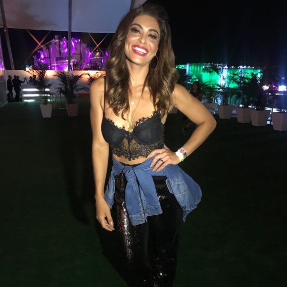 Juliana Paes elegeu lingerie como peça principal no look Rosa Chá para o Rock in Rio, nesta quinta-feira, em 21 de setembro de 2017