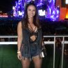 Viviane Araújo apostou em uma meia-calça arrastão com brilho para curtir o Rock in Rio, na quarta-feira, 21 de setembro de 2017