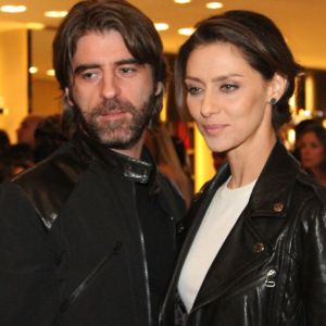 Maria Fernanda Cândido exibiu um clique raro com o marido, etrit Spahira, e os filhos, Nicolas, de 8 anos, e Thomas, de 11, no Instagram, nesta sexta-feira, 22 de setembro de 2017