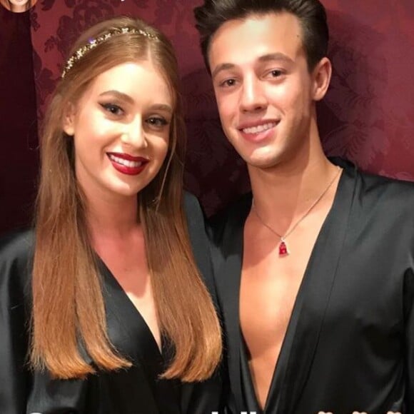 Marina Ruy Barbosa postou foto ao lado do modelo Cameron Dallas