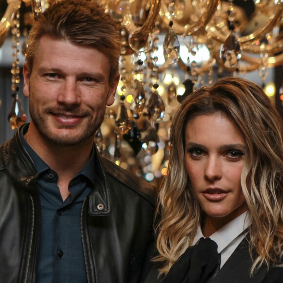 Fernanda Lima e Rodrigo Hilbert se mudaram com os filhos, João e Francisco, de 9 anos, para Los Angeles, nos Estados Unidos