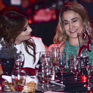 Fernanda Gentil foi clicada em clima de romance com a namorada, Priscila Montandon