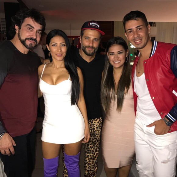 Simone, Simaria, Padre Fabio de Melo e o digital influencer Carlinhos Maia marcaram presença na festa de aniversário de Giovanna Ewbank