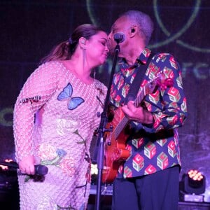 Preta Gil se apresentou ao lado do pai, Gilberto Gil, no Corcovado, ponto turístico do Rio de Janeiro, nesta quarta-feira, 27 de setembro de 2017