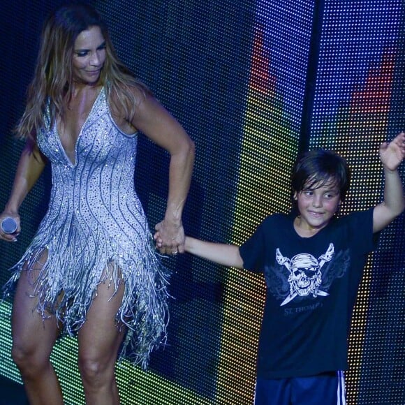 A festa de aniversário de Marcelo, filho de Ivete, acontece na tarde deste domingo (1º), na Bahia