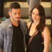 Marcos Veras e Rosanne Mulholland trocam beijos durante almoço em shopping no RJ
