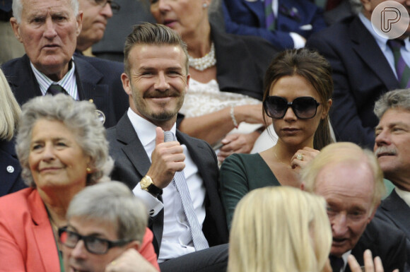 David Beckham e Victoria Beckham em um jogo de tênis em Londres. O jogador anunciou o seu desligamento do time L.A. Galaxy, dos Estados Unidos