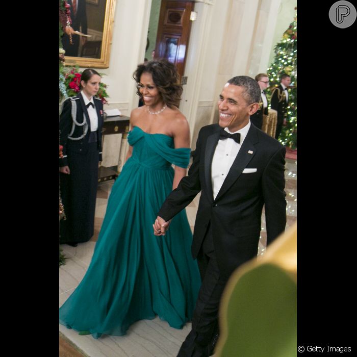  Michelle Obama não economizou elogios para homenagear Barack Obama por aniversário de 25 anos de casamento: &#039;É o homem mais extraordinário que eu conheço. Eu te amo&#039; 
