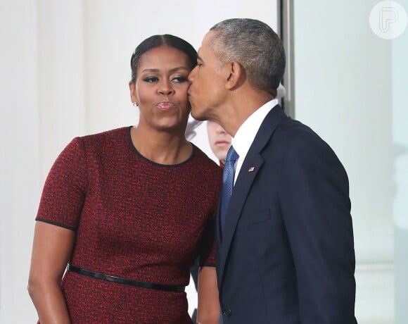 Michelle Obama fez declaração de amor para Barack Obama por completarem nesta terça-feira, dia 3 de outubro de 2017, 25 anos de casamento 